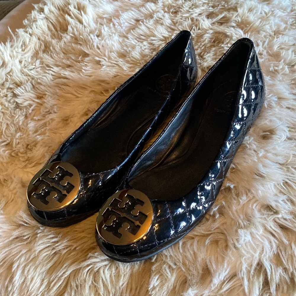 Tory Burch Patent Leather Quilted Quinn Flats 9.5 fit more like 9